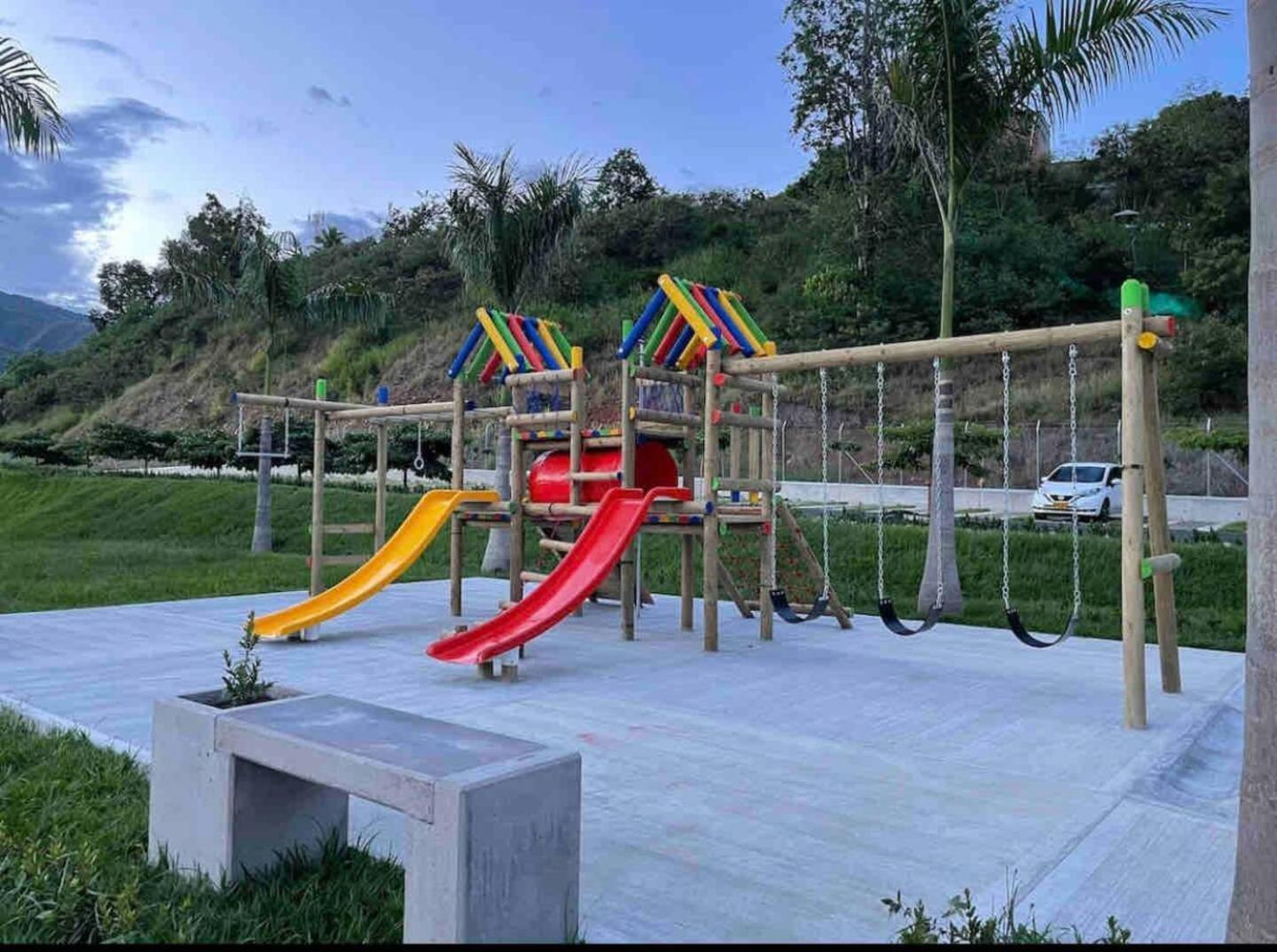 Mountain View Pool & Slide Ac 5min To Town