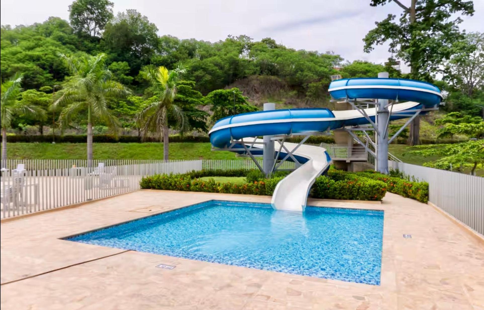 Mountain View Pool & Slide Ac 5min To Town Appartement Santa Fe de Antioquia